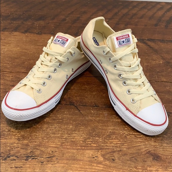chuck taylor all star classic natural white